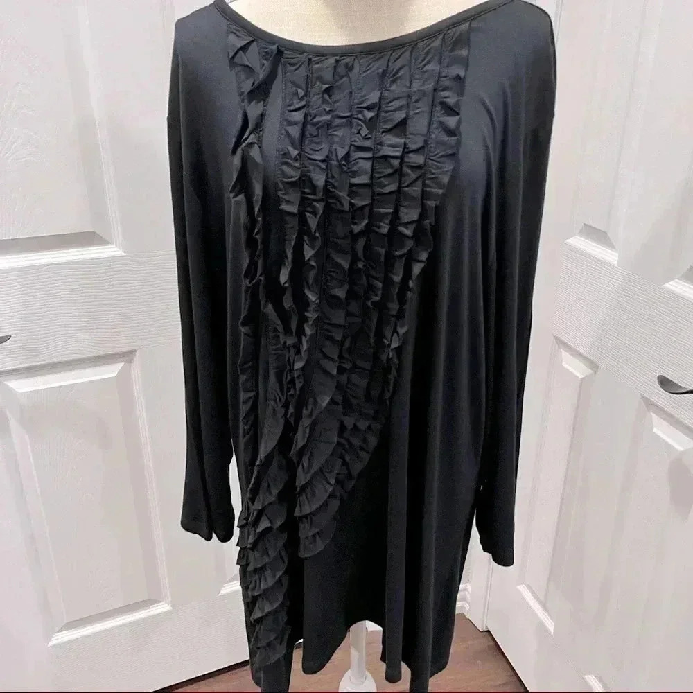 NWT Lane Bryant plus size long Sleeve visco’s/spandex blend Ruffle detailing